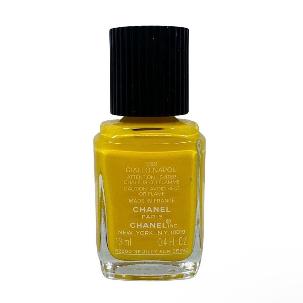 NEW CHANEL LE VERNIS Nail Polish - Picture 5 of 8